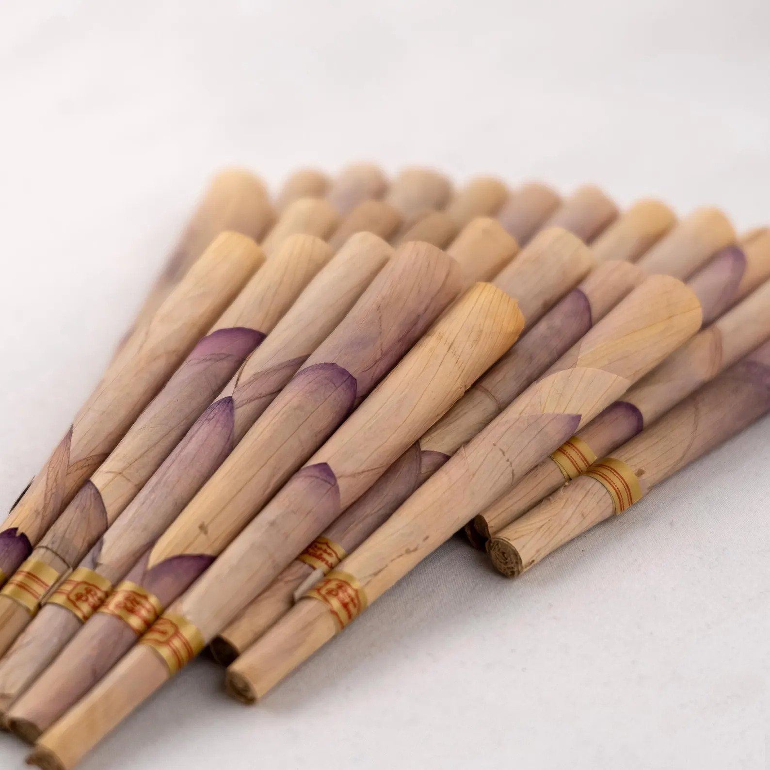 Real Lotus Blue Classic King Size 109mm Pre Rolled Cone Bulk - 250 cones - Image 2